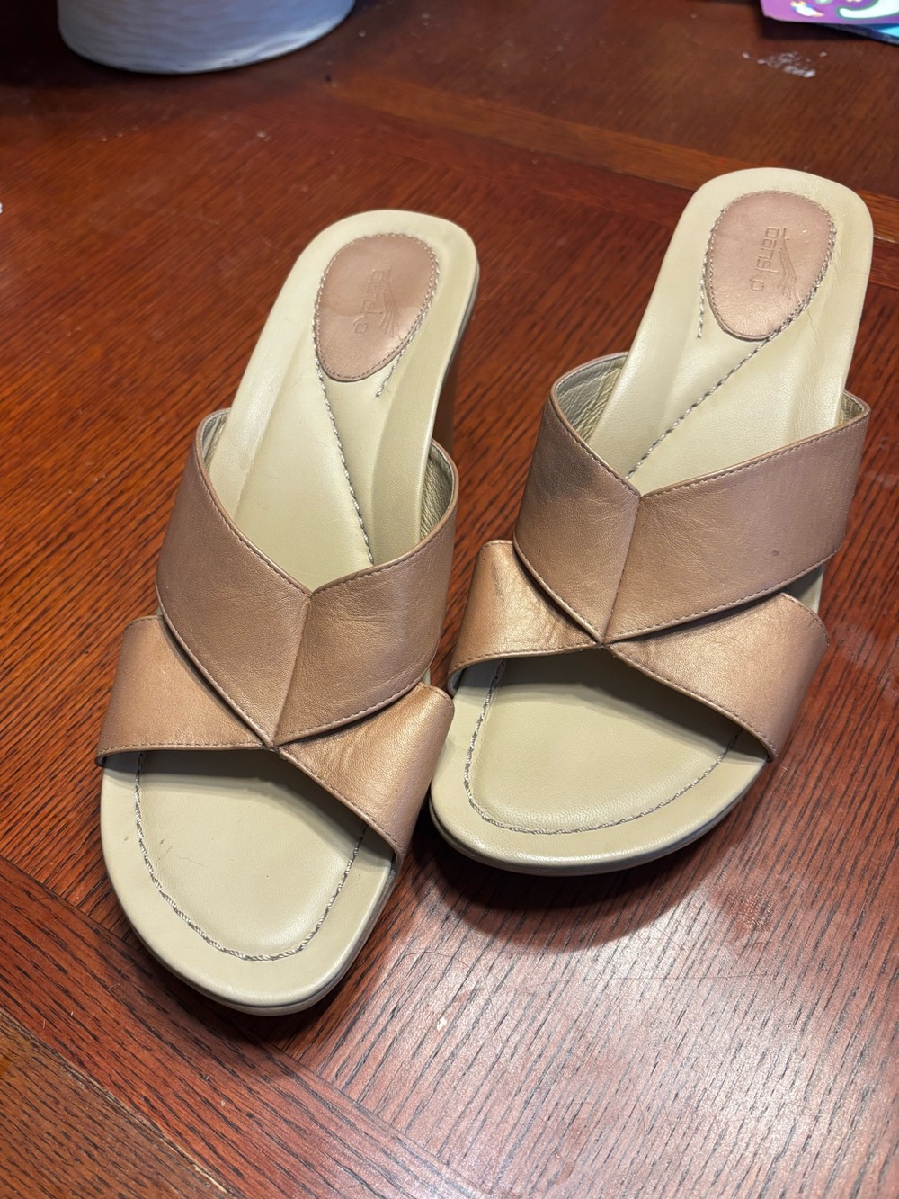 Dansko leather sandals 39 light brown khaki chunky platform slides comfort tan